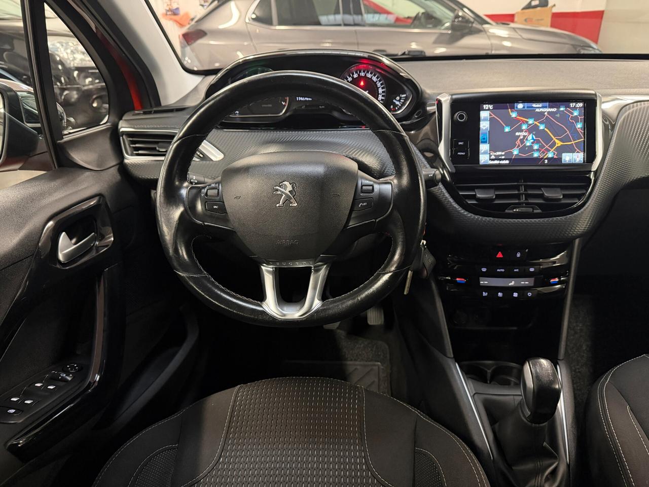 Peugeot 208 PureTech 82 5 porte Allure