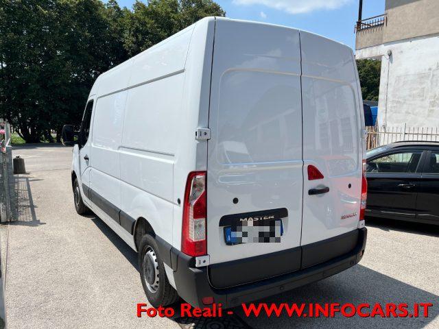 RENAULT Master T33 2.3 dCi 135 L2H2 Furgone Start Promo