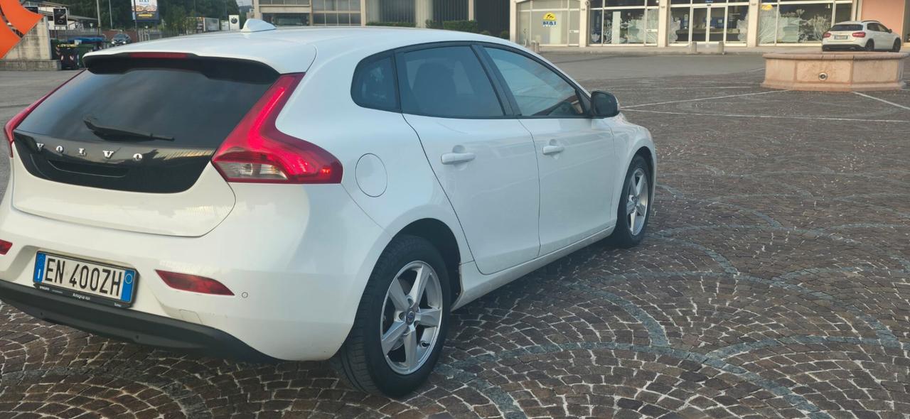 Volvo V40 D4 Summum