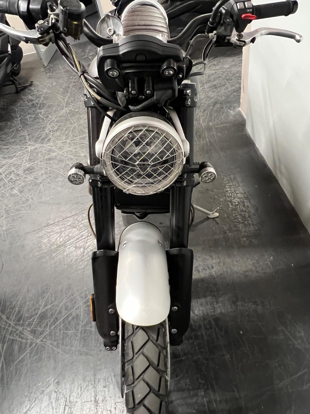 Triumph Scrambler 1200 XC