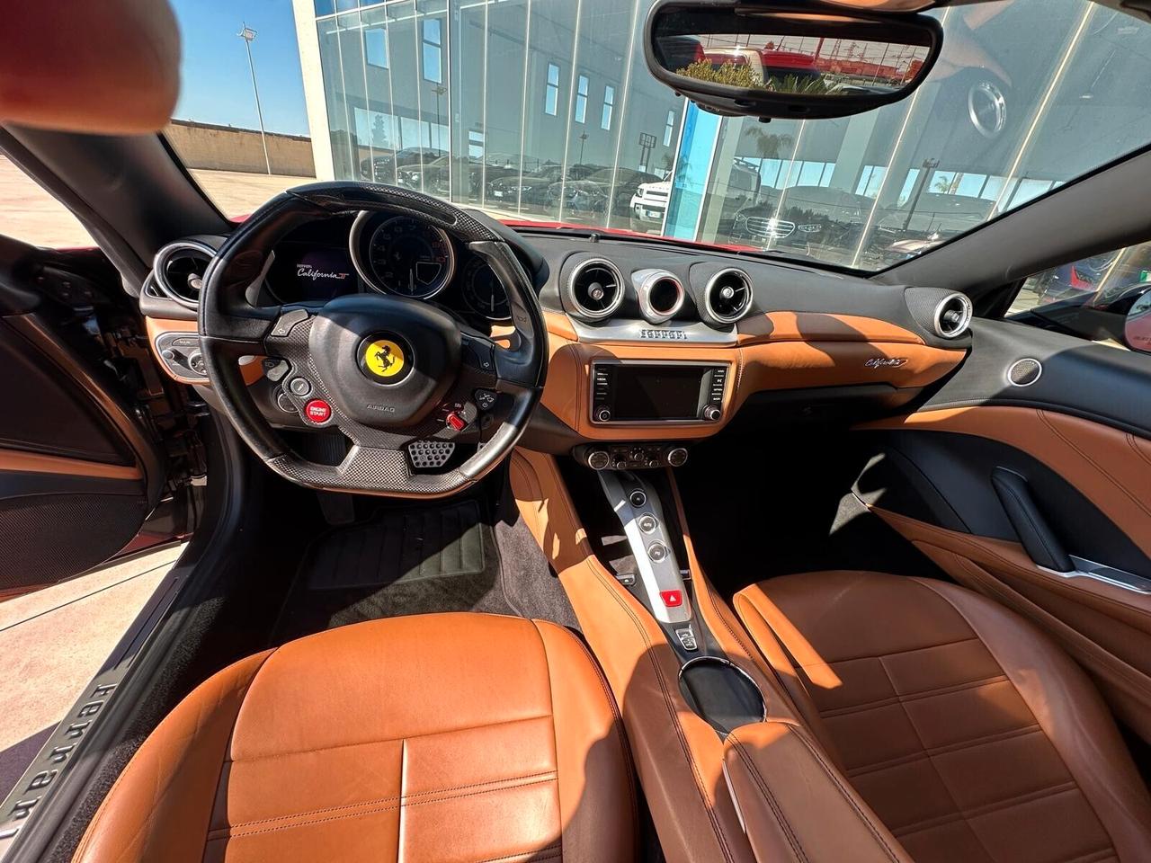 Ferrari California Cabrio 3.9T DCT