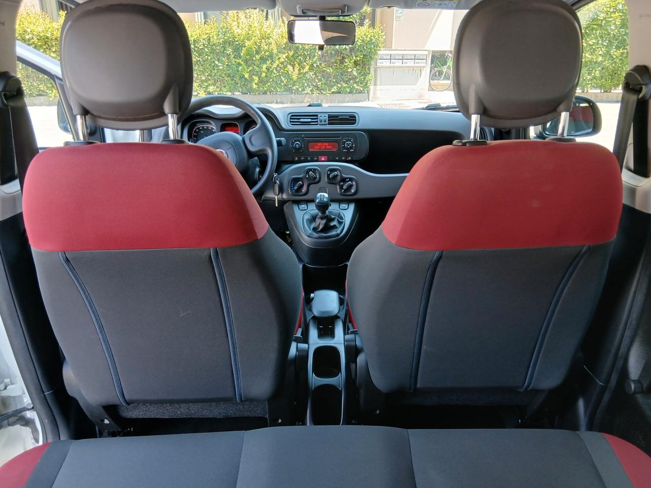 Fiat Panda 1.3 MJT 95 CV S&S Easy + gancio a € 169 mese