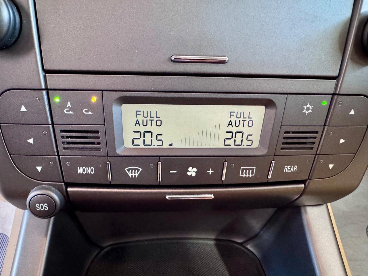 Lancia Thesis 2.0 turbo 20V Executive