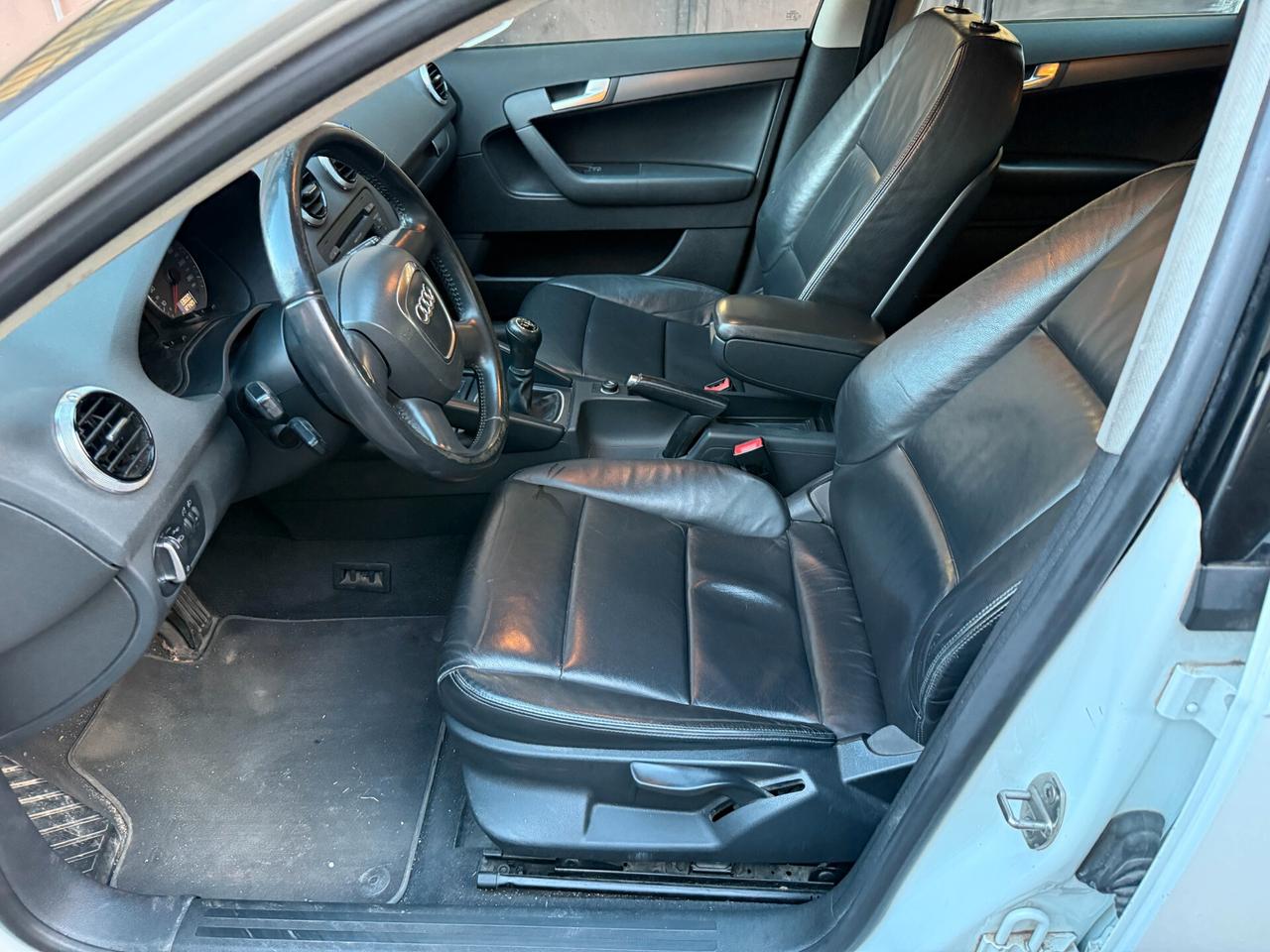 Audi A3 1.6 TDI 90 CV OK NEOPATENTATI