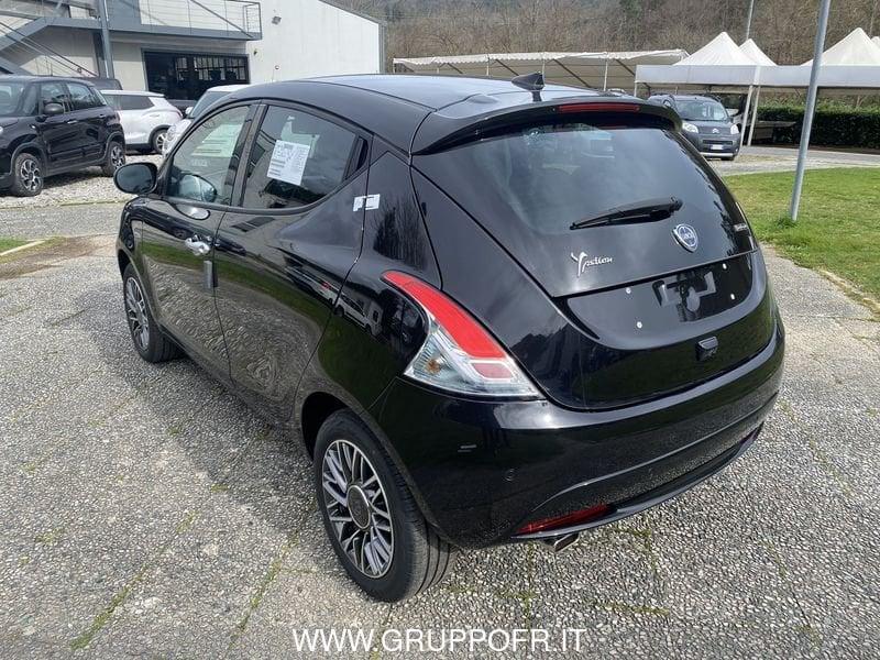 Lancia Ypsilon 1.0 FireFly 5 porte S&S Hybrid Platino