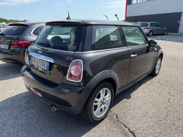 MINI One 1.6 16V One (55kW)