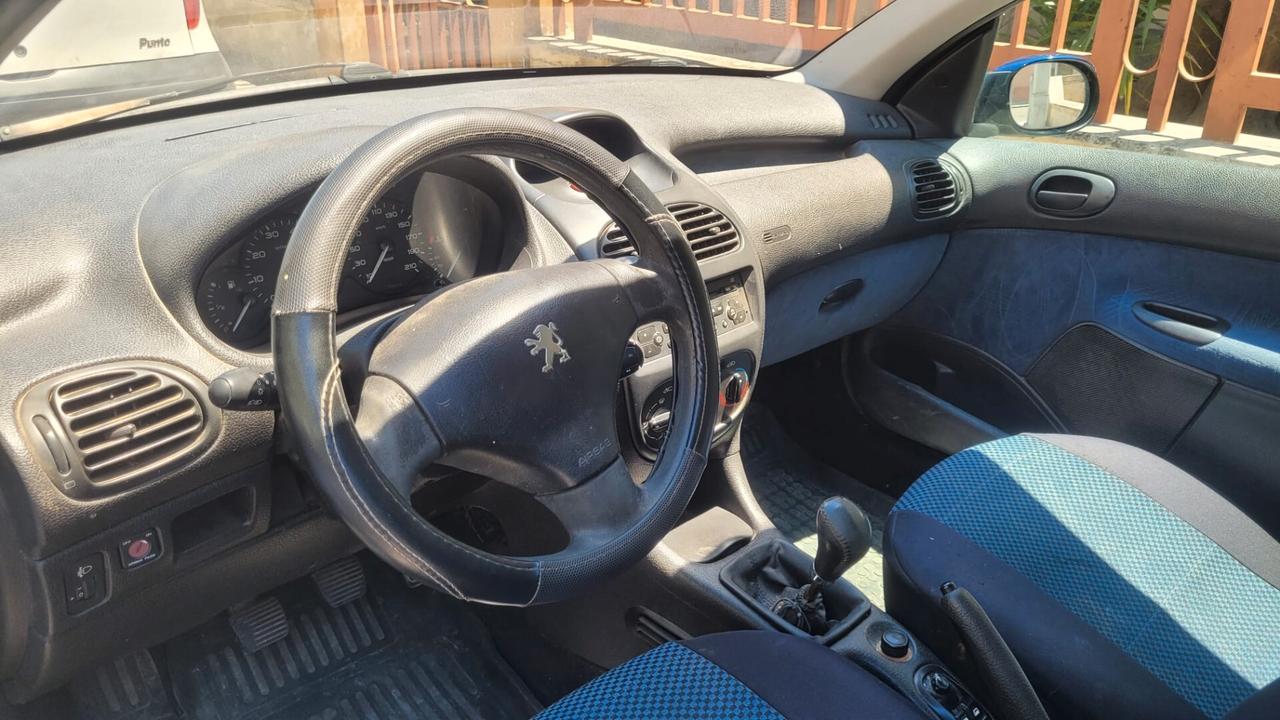 Peugeot 206 1.4 Benzina 75cv *Neopatentati