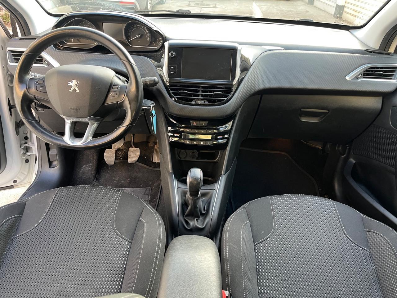 Peugeot 208 PureTech 82 5 porte Allure