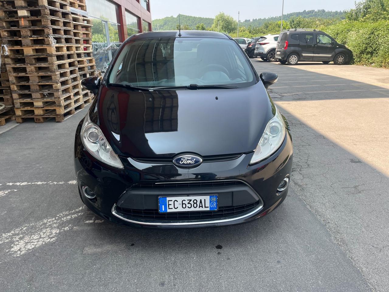 Ford Fiesta 1.4 TDCi 70CV 5 porte Titanium