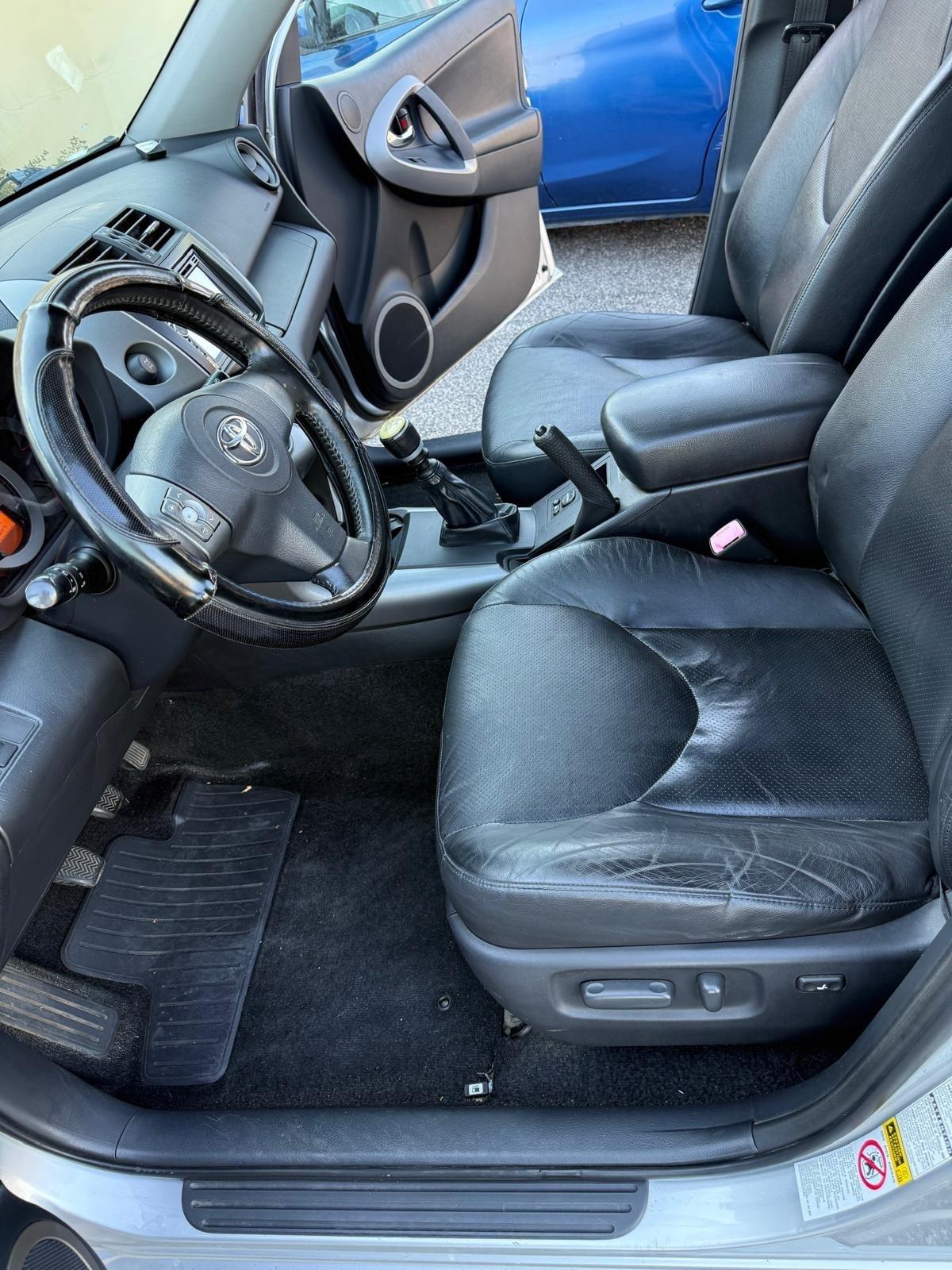 Toyota RAV 4 RAV4 Crossover 2.2 D-Cat 177 CV Luxury