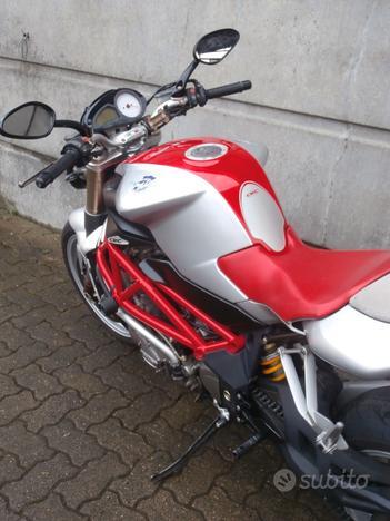 MV Agusta Brutale 910 s del 2006 compreso trapasso-tagliando-garanzia