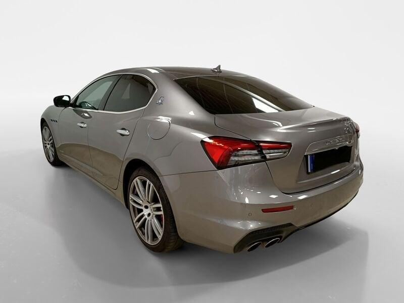 Maserati Ghibli L4 330 CV MHEV Gransport