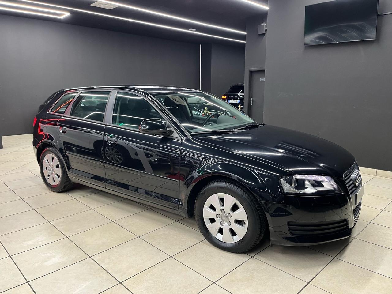 Audi A3 SPB 1.6 TDI 105 CV CR Attraction