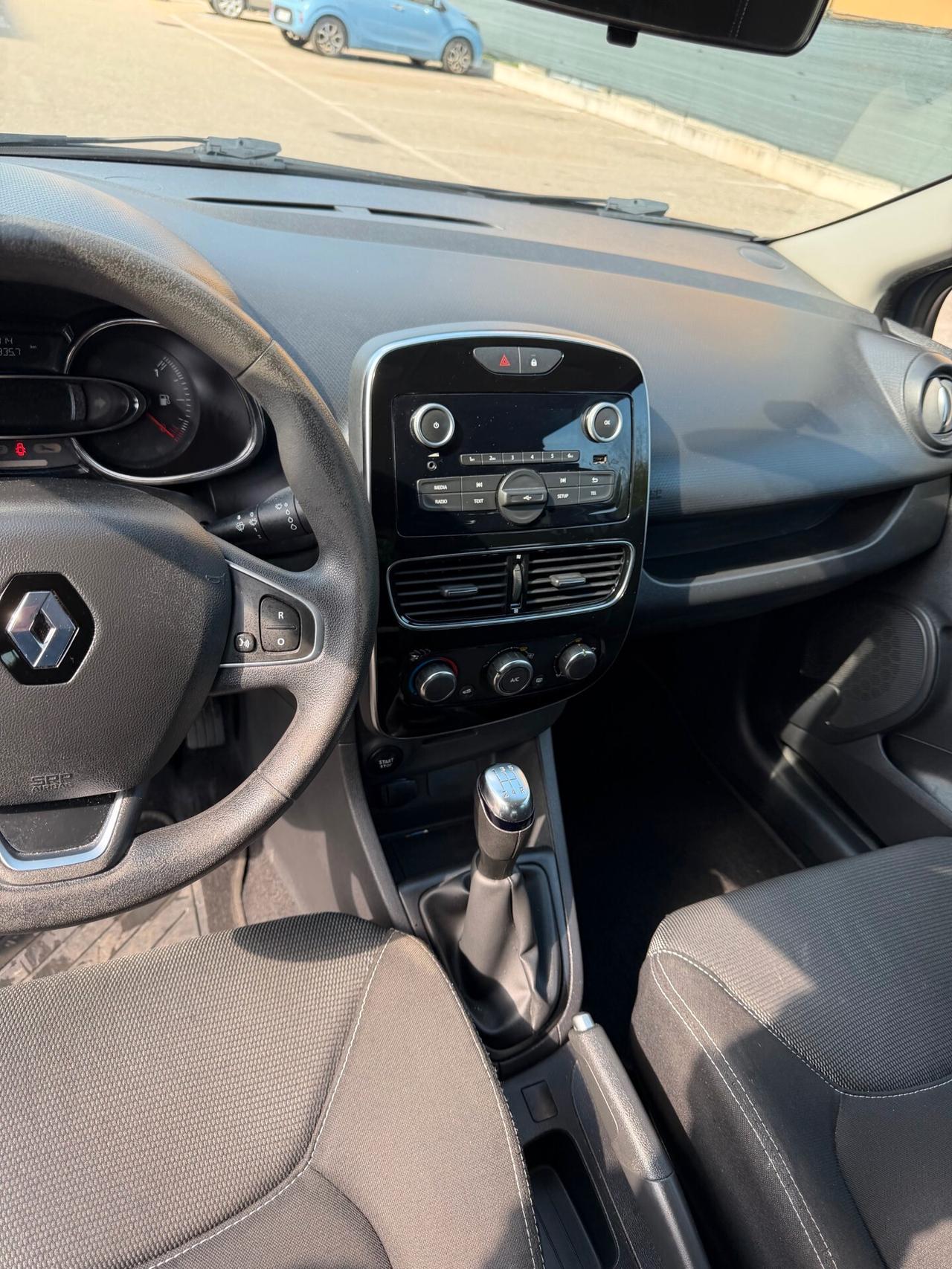 Renault Clio 1.5 dci - NEOPATENTATI - 12 MESI DI GARANZIA -
