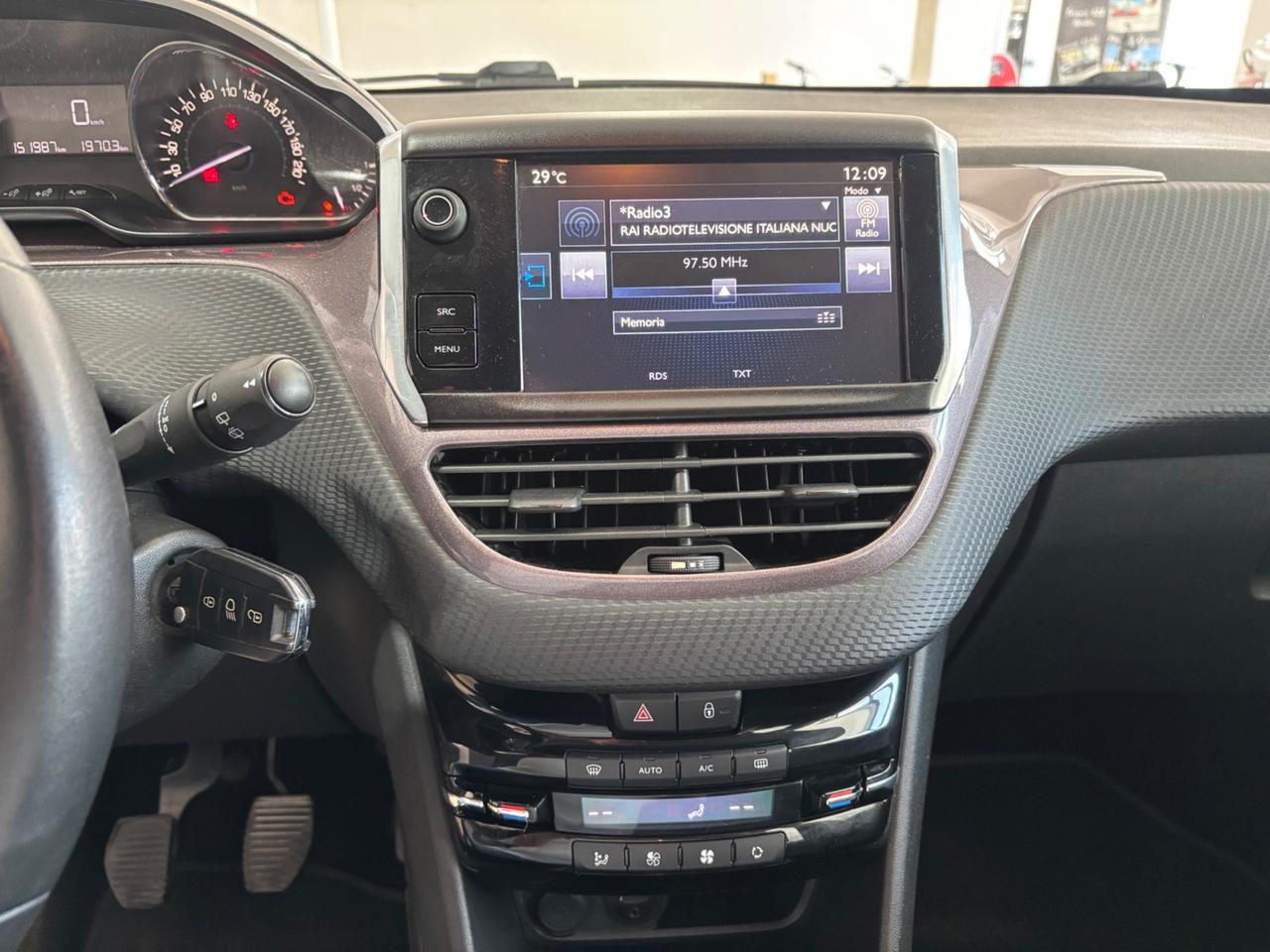 Peugeot 2008 HDI 68CV ACCESS