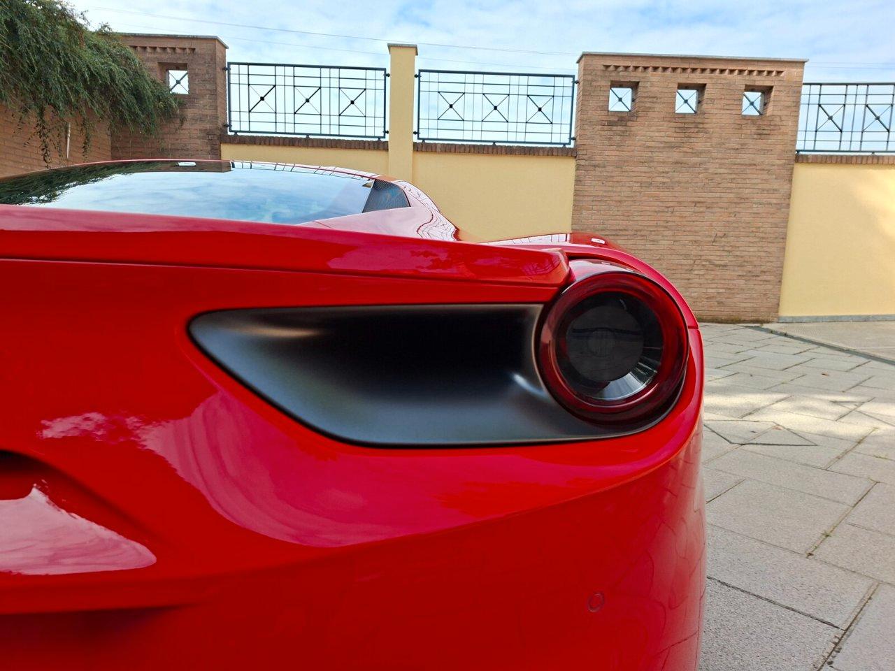 Ferrari 488 Coupe 3.9 GTB dct