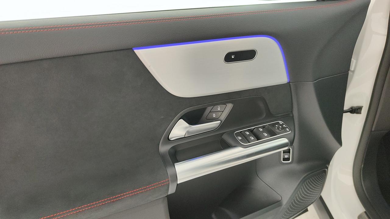 Mercedes-Benz GLA 200 d automatic