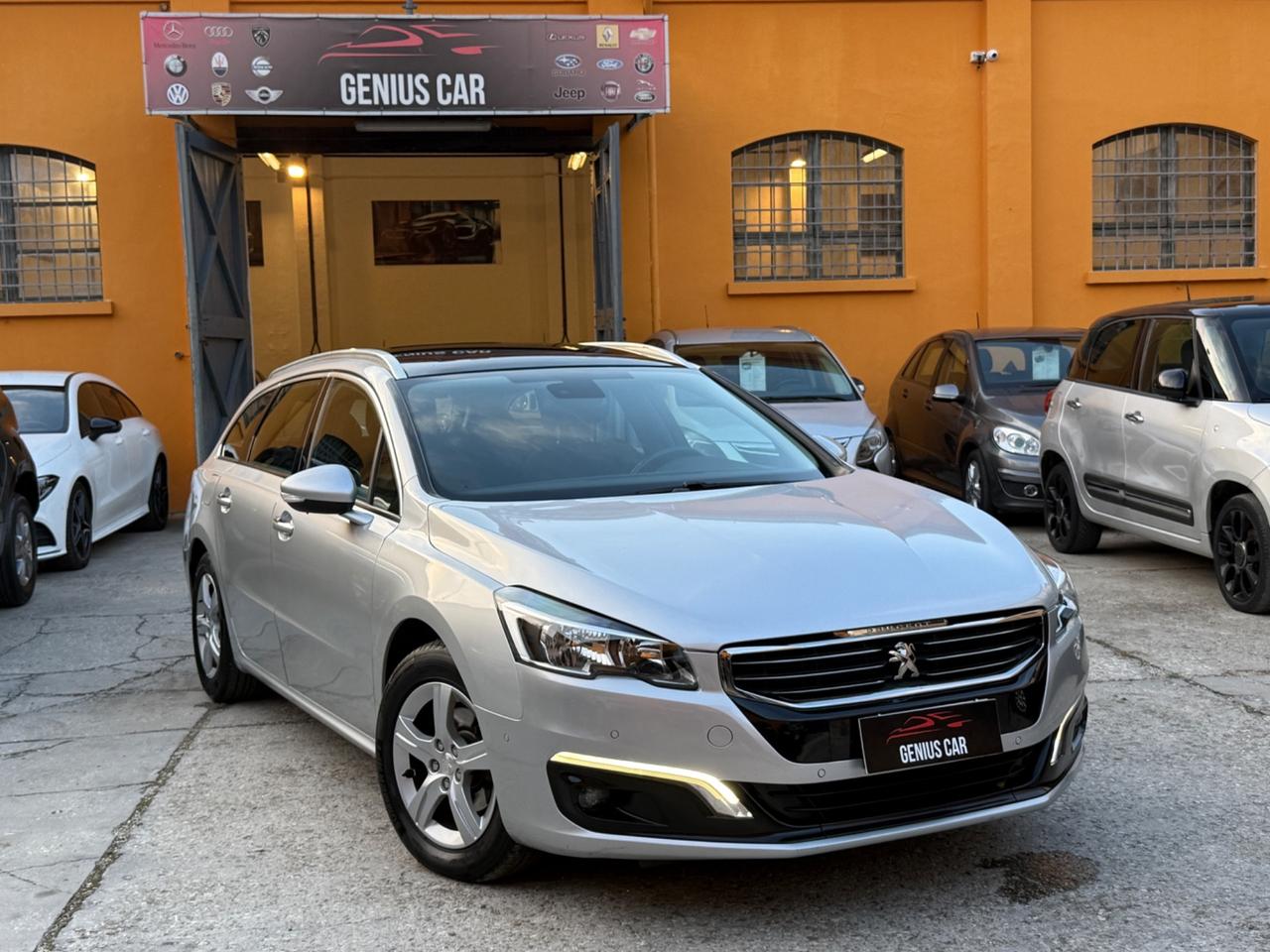 Peugeot 508 BlueHDi 180 EAT6 S&S SW Allure