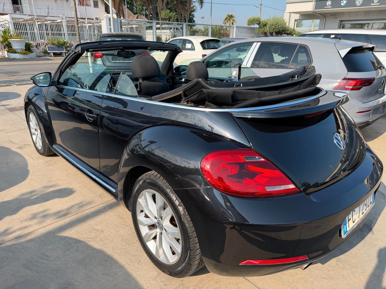 Volkswagen Maggiolino Cabrio 1.6 TDI Design