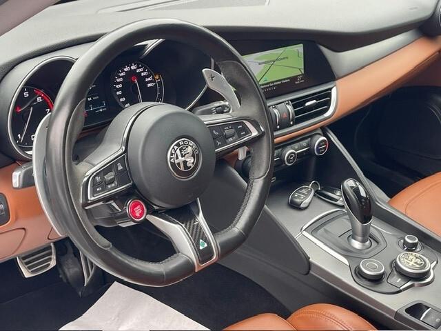 Alfa Romeo Giulia 2.0 Turbo 280 CV AT8 AWD Q4 Veloce Ti