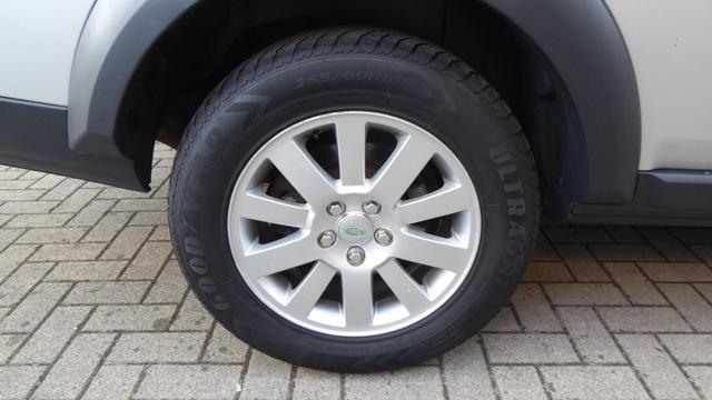LAND ROVER Discovery 3 2.7 TDV6 HSE Autocarro