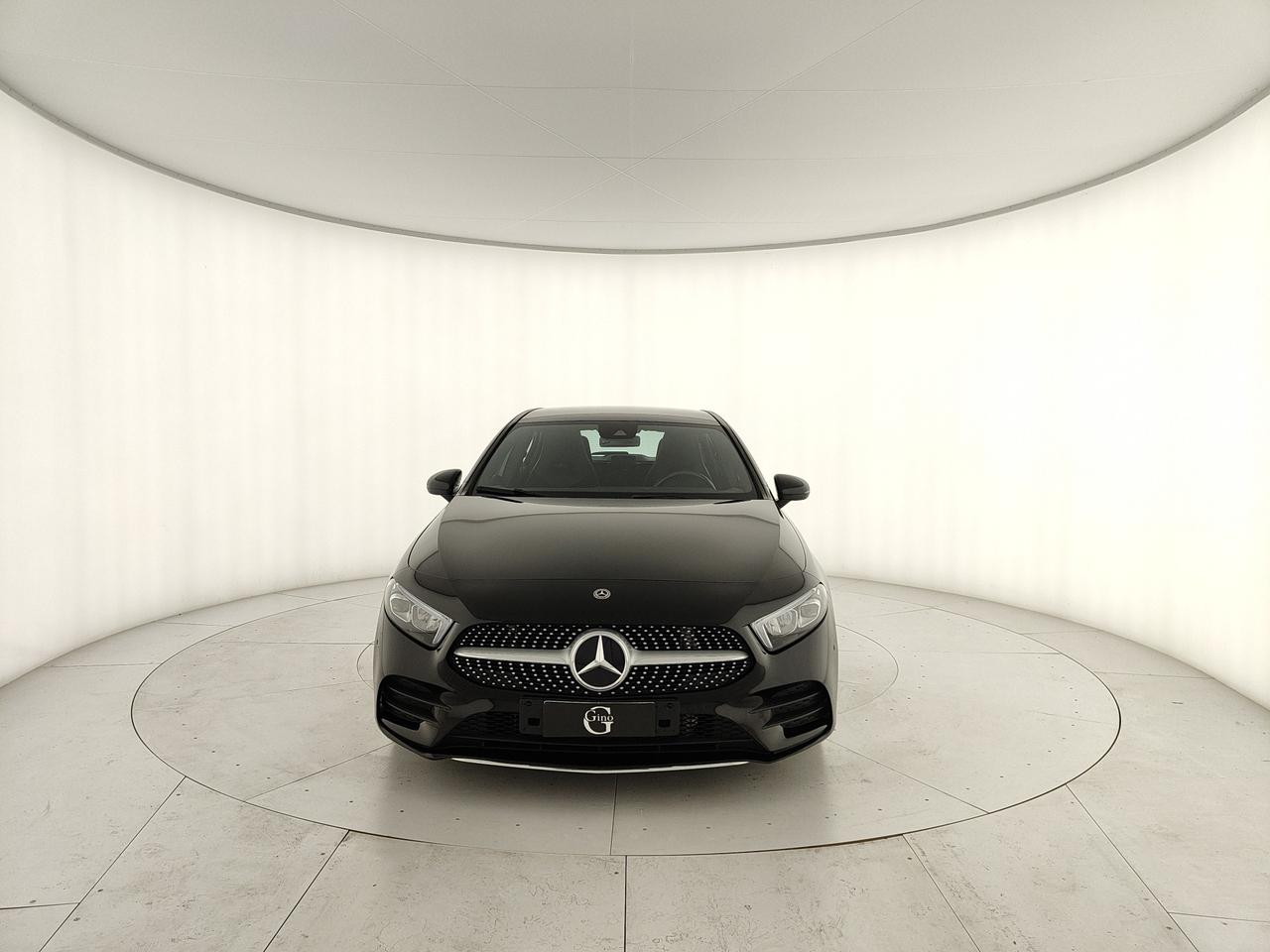 Mercedes-Benz A 180 Premium auto