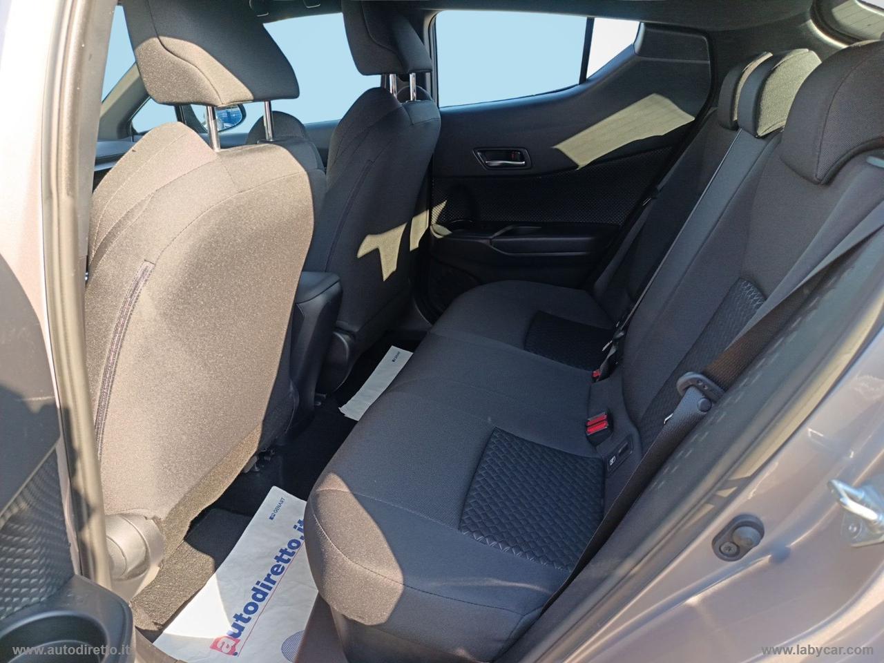 TOYOTA C-HR 1.8 Hybrid E-CVT Active