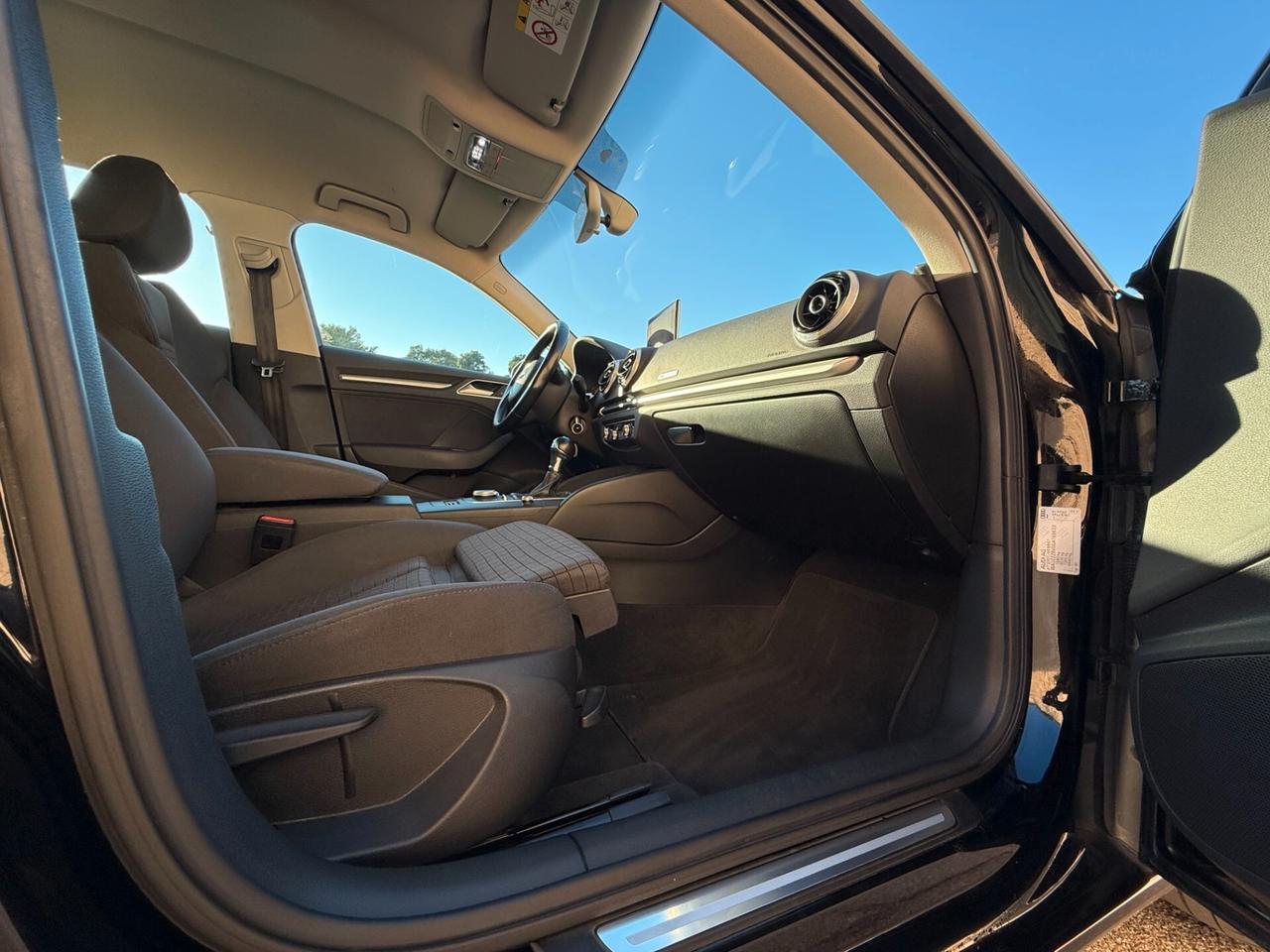 Audi A3 SPB /2.0 TDI 150CV/AUTOMATICA/LED/NAVI