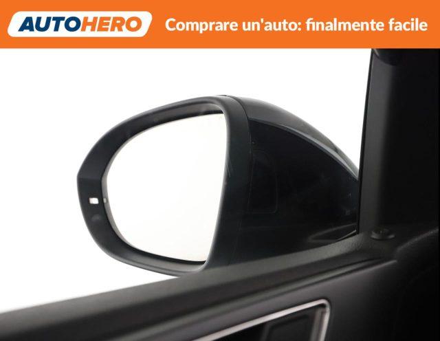 VOLKSWAGEN Taigo 1.0 TSI 110 CV R-Line