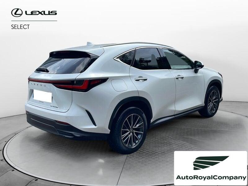 Lexus NX Plug-in Premium 4WD MY22