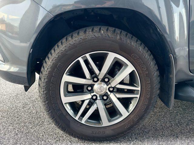 TOYOTA Hilux 2.4d150cv 4WD GANCIO TRAINO
