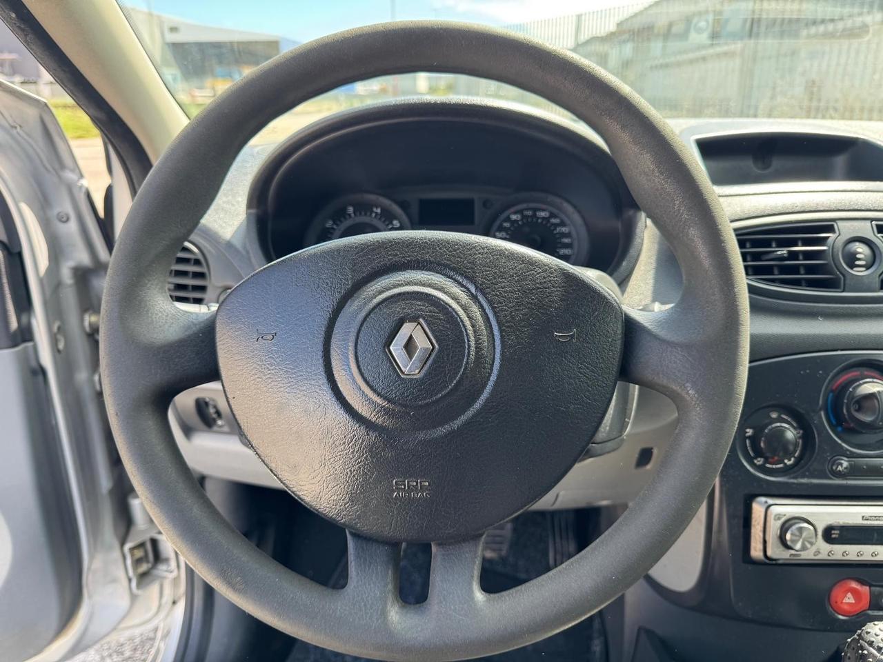 Renault Clio 1.2 16V 3 porte Luxe