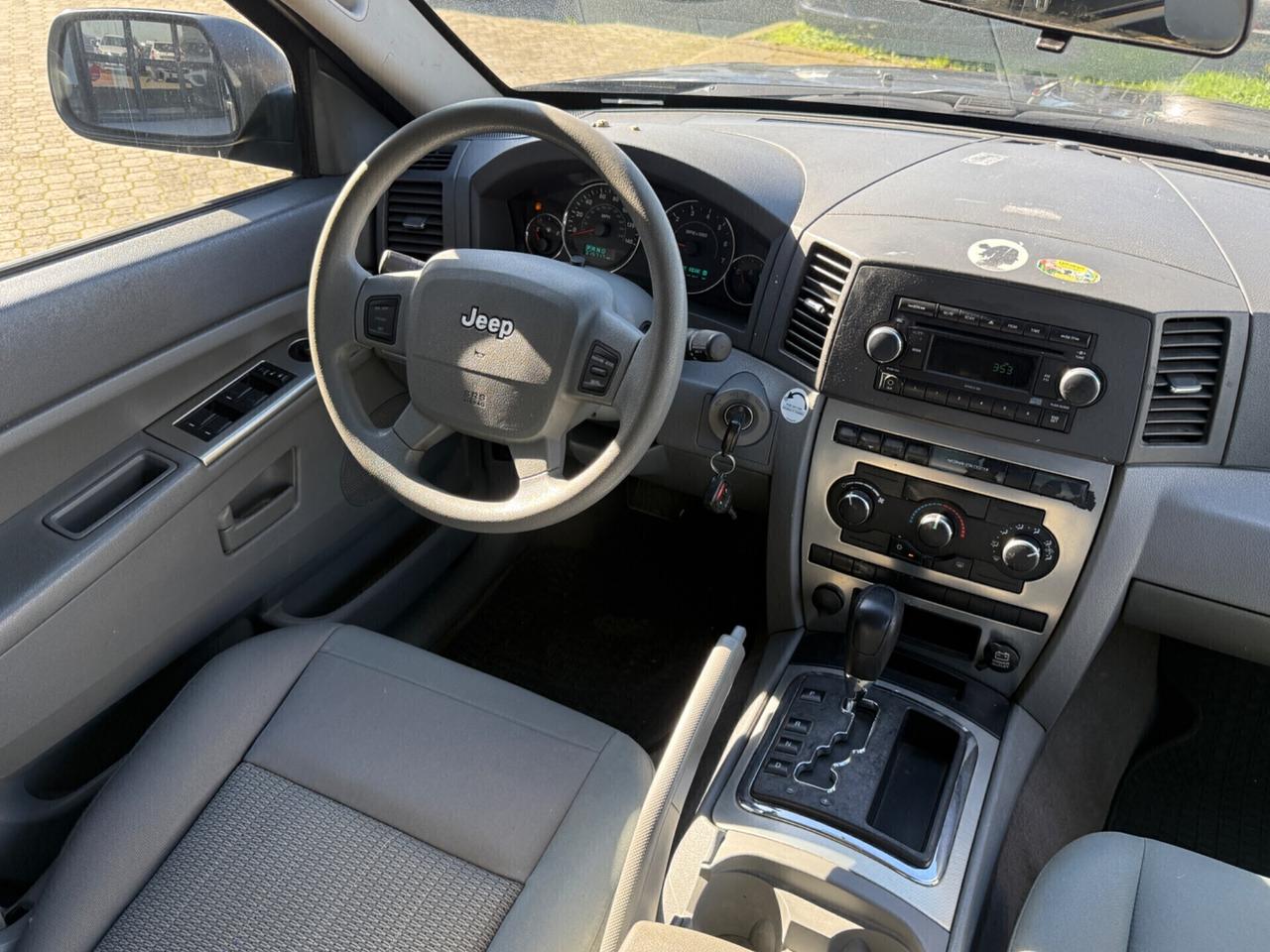 Jeep Grand Cherokee 3.7 V6 4X4 BENZINA/GPL LAREDO