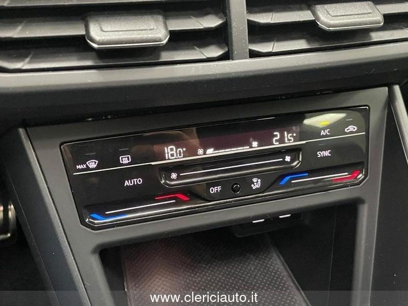 Volkswagen Taigo 1.0 TSI 110 CV R-Line (TETTO)
