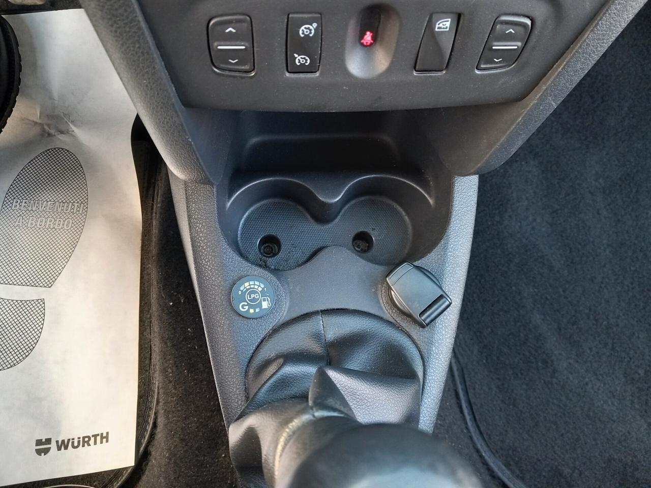 Dacia Sandero Stepway 1.0 TCe 100CV ECO-G 15th Anniversary