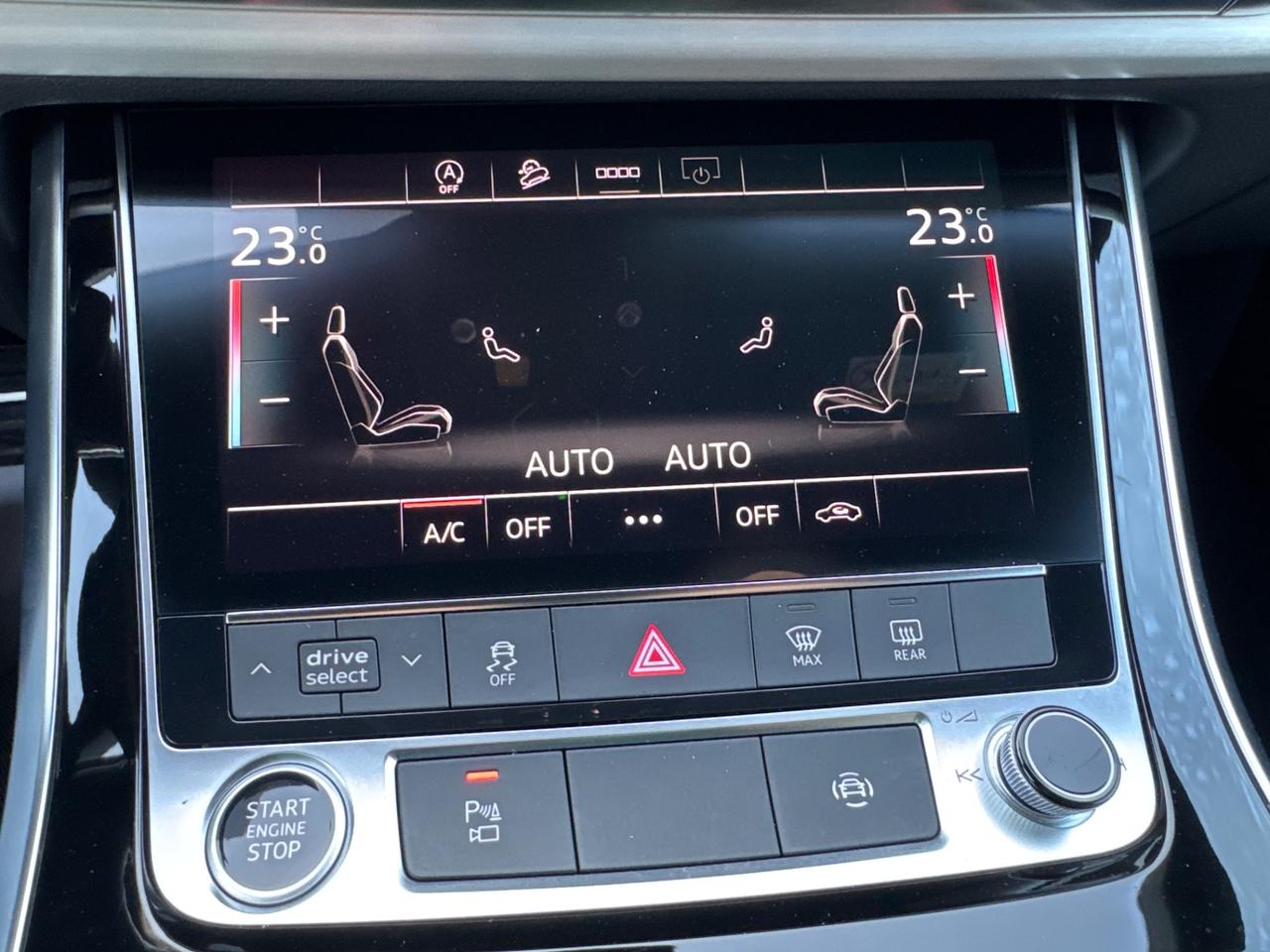 Audi Q8 45 TDI quattro S-Line Sport Tetto