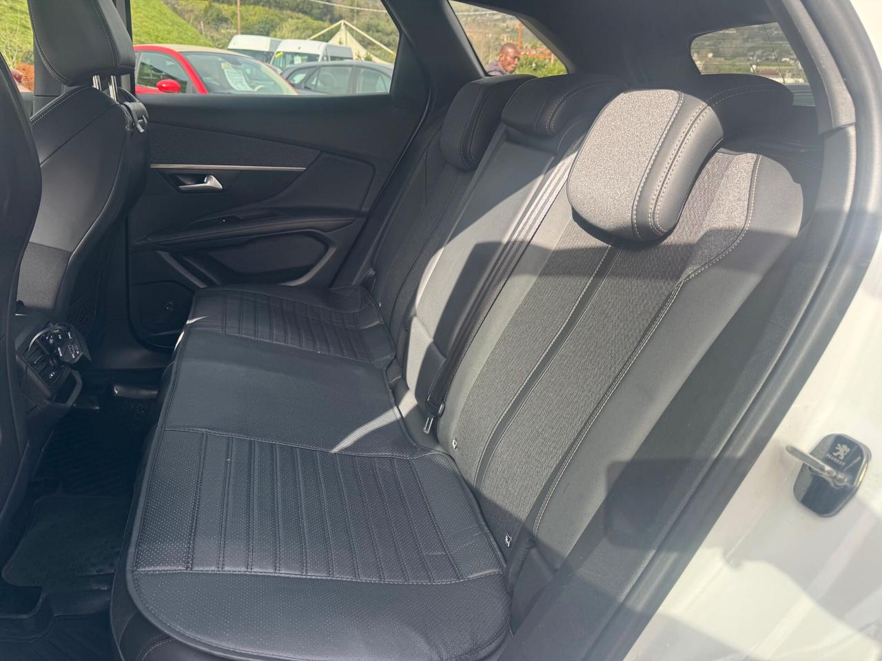 Peugeot 3008 1.5cc BlueHDi 130cv Aut. EAT8 GT Line