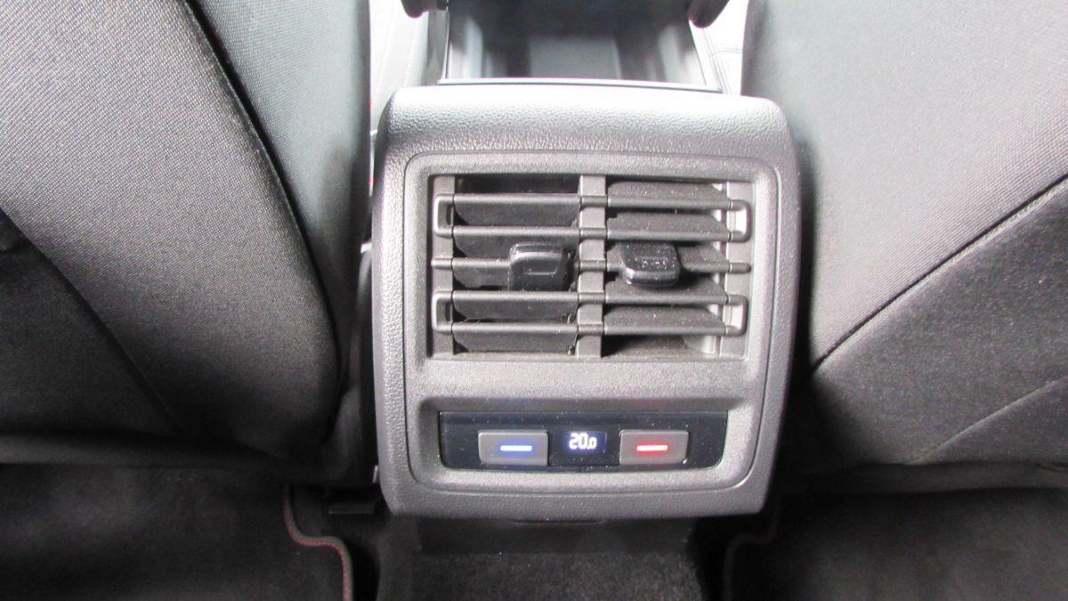 VOLKSWAGEN - Golf - GTI Perf. 2.0 245CV TSI DSG 5p. BMT