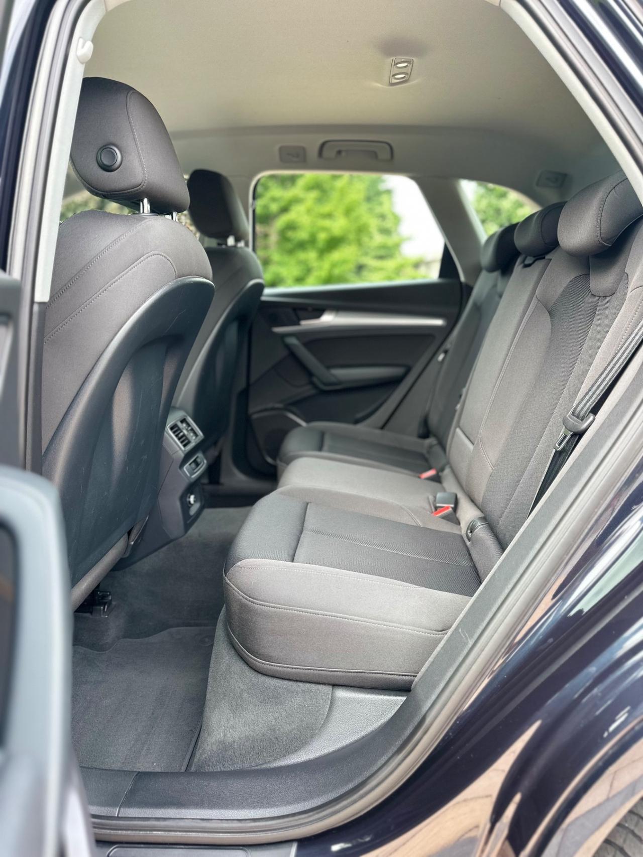Audi Q5 2.0 TDI quattro S tronic Business