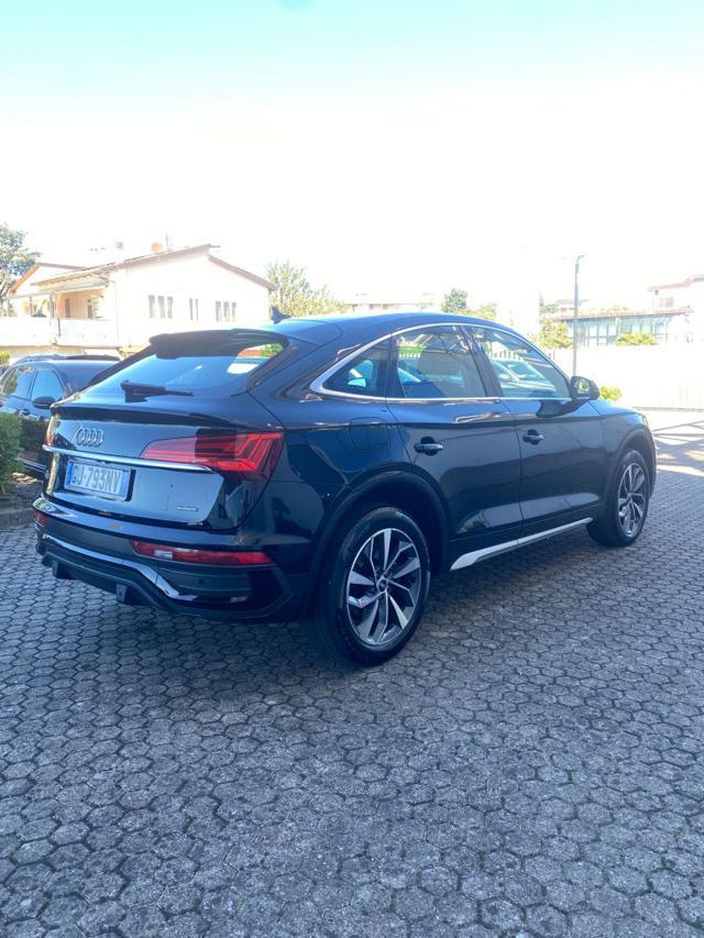 AUDI Q5 40 TDI quattro Business Advanved FARI MATRIX