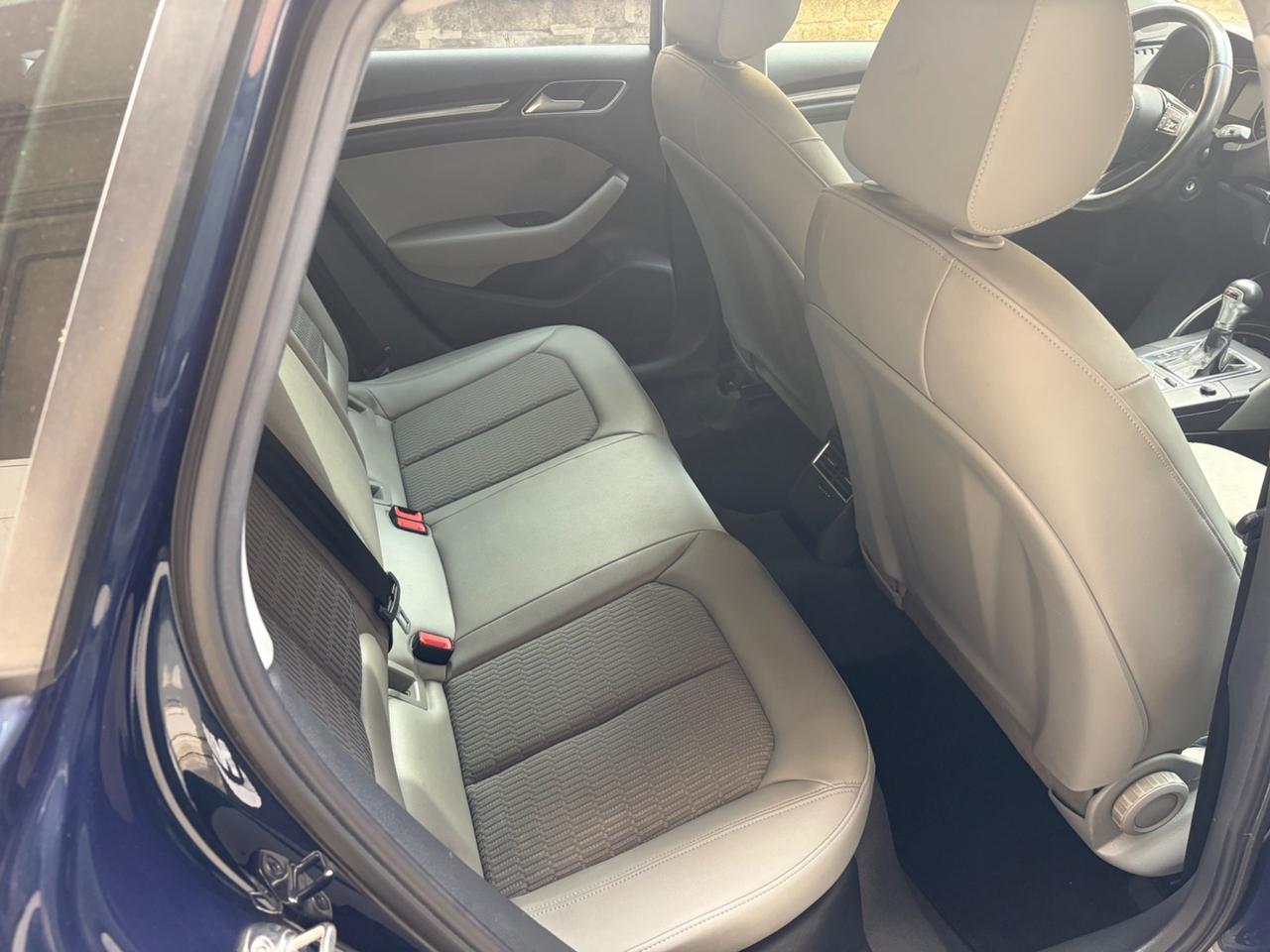 Audi A3 SPB 1.6 TDI S tronic Sport