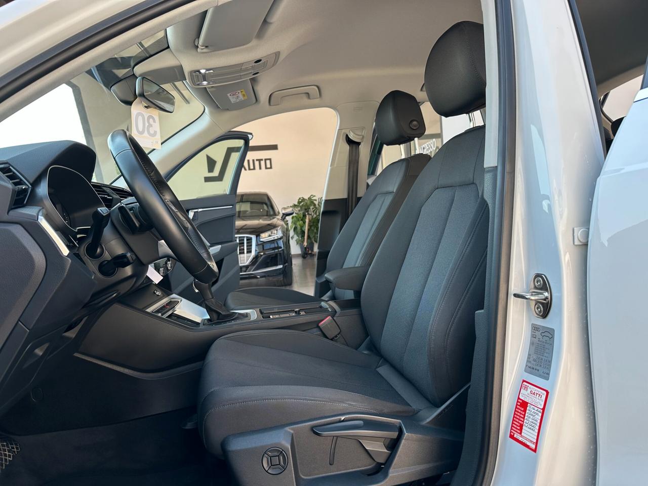 Audi Q3 35 TDI S tronic Business