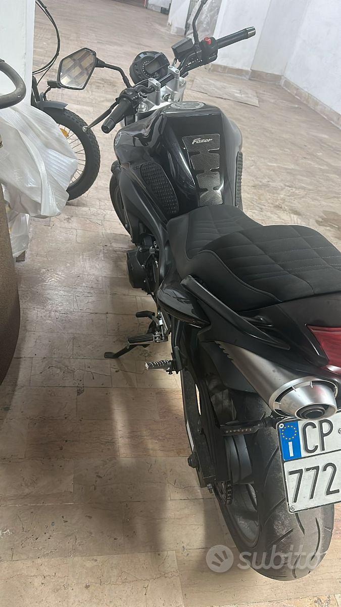 Vendia moto prezzo trattabile !!!!!
