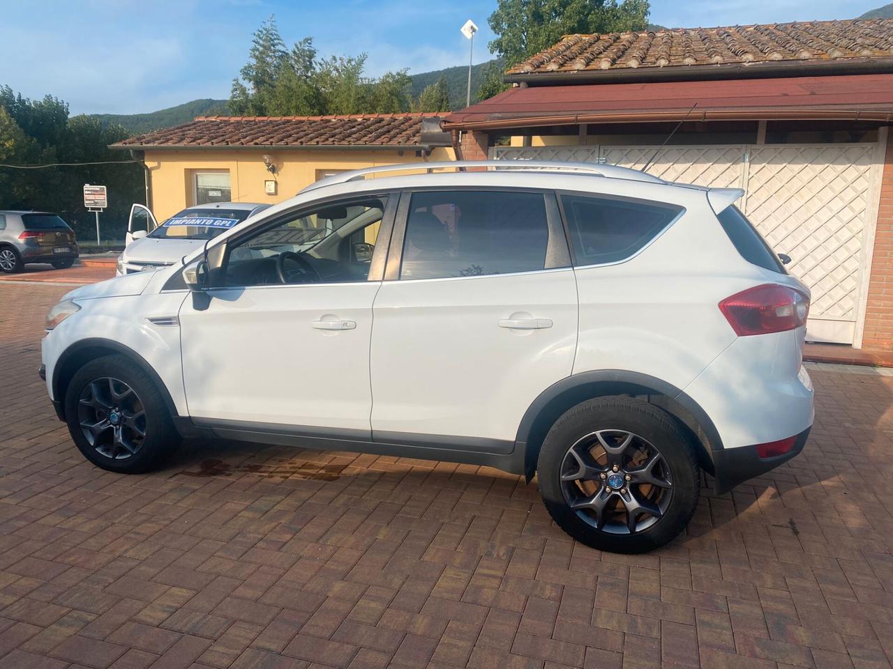 Ford Kuga 2.0 TDCi 140 CV 2WD Titanium DPF