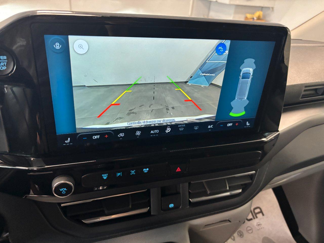 Ford Tourneo Custom 9 Posti Passo Lungo L2 Titanium 2.0 Diesel