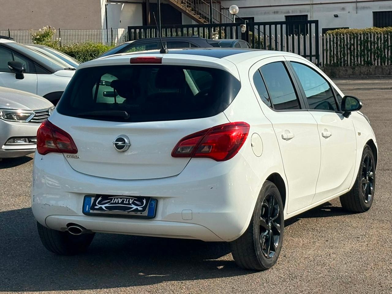 Opel Corsa 1.4 90CV GPL Tech 5 porte b-Color
