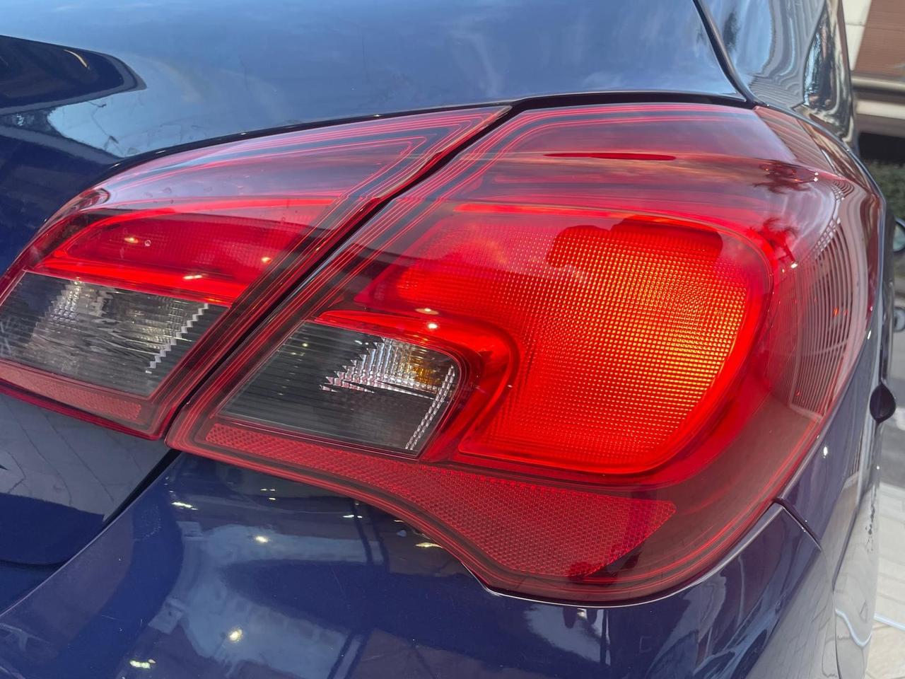 Opel Corsa 1.4 90CV GPL Tech 5 porte Cosmo