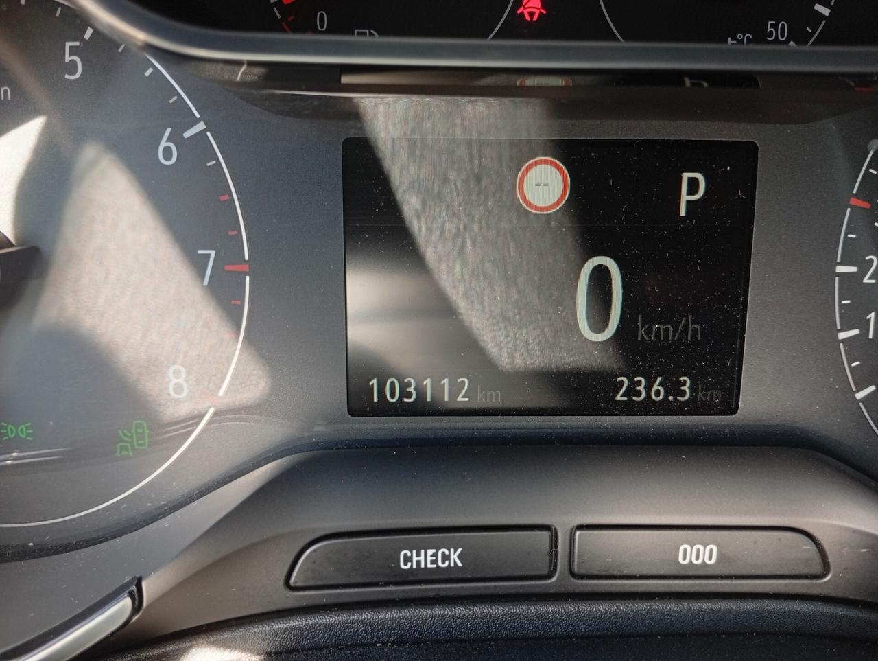 Opel Grandland X 1.5 diesel Ecotec Start&Stop aut. NEOPATENTATI OK