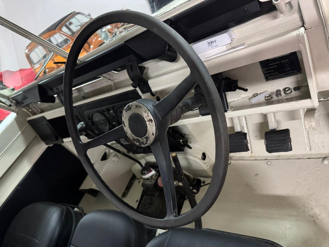 Land Rover Defender 88