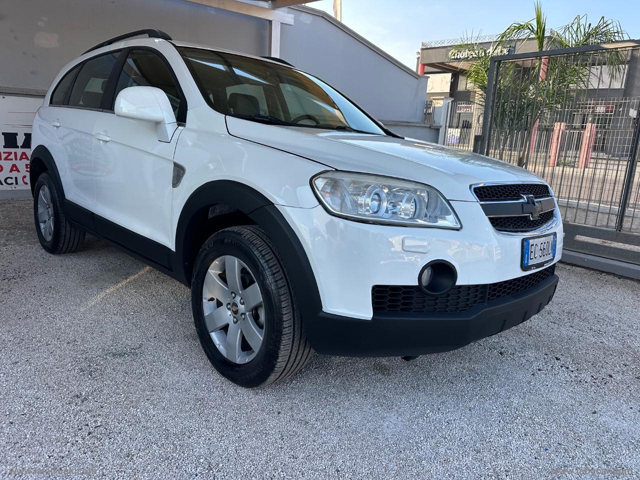 CHEVROLET Captiva 2.0 VCDi 2WD 7 POSTI